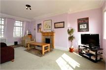 2 bed flat for sale in Chiltern Court, Baker Street in Marylebone